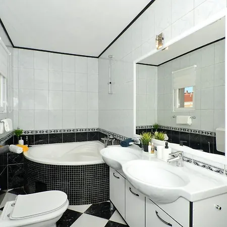 Copacabana Apartment Trogir